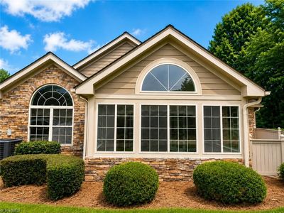 2242 Eagle Nesting Ln