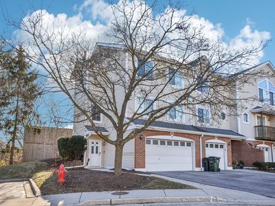 241 E Parallel St #1A