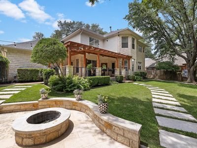 2929 Cedar Crest Cir