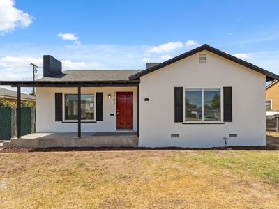 4752 E Kerckhoff Ave