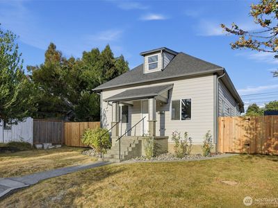 5927 S Yakima