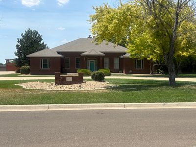 16 N Village Dr