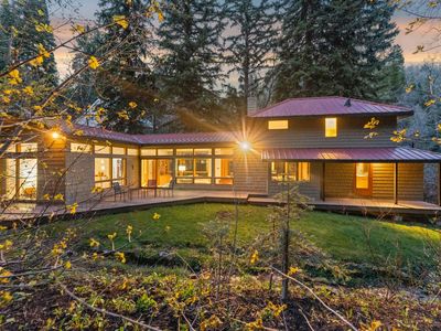 2181 N Pinecrest Canyon Rd
