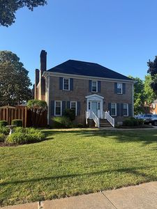 301 Middle Oaks Dr