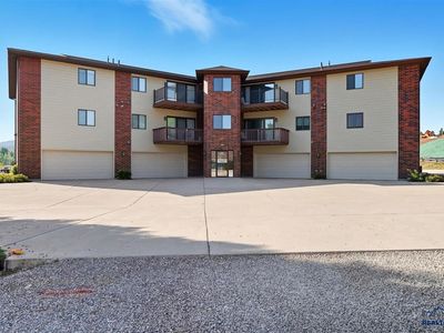 835 W Hill St APT 205