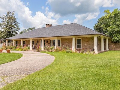 1005 Oak Dr