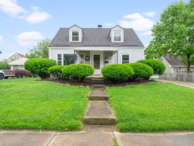 1909 E Bataan Dr