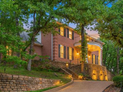 302 W Charlottesville Ave