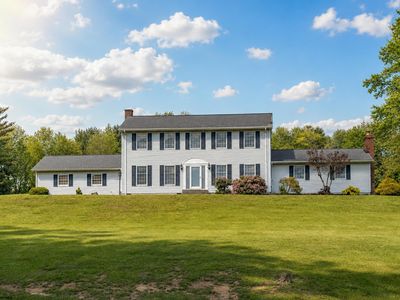 108 Hillview Ln