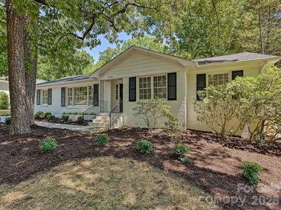 5501 Farmbrook Dr