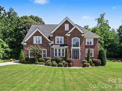 2858 Scarborough Ct