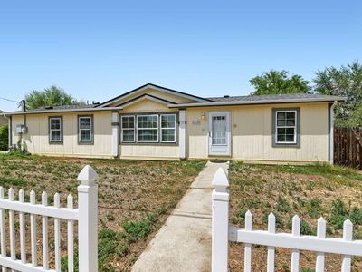 Property at 415 E Woodward Ave, Keenesburg, CO