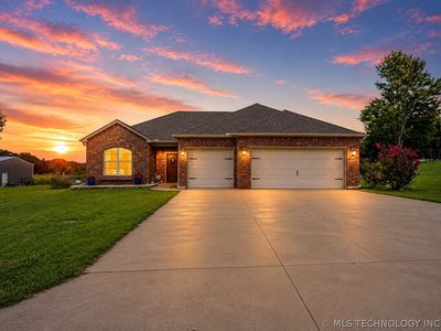 1431 Crestview Dr