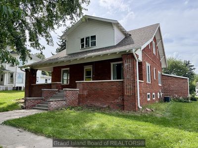 719 S 10th Ave