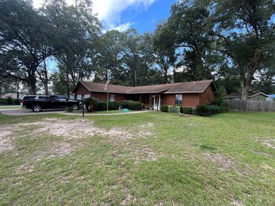 Property at 6021 Dogwood Dr W, Crestview, FL