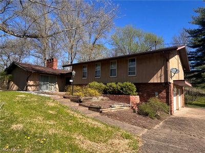 105 Colegate Woods Dr