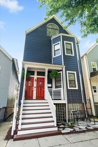 3431 N Paulina St