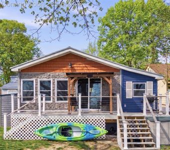 4168 Lakeview Dr