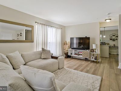 2134 Racquet Pl