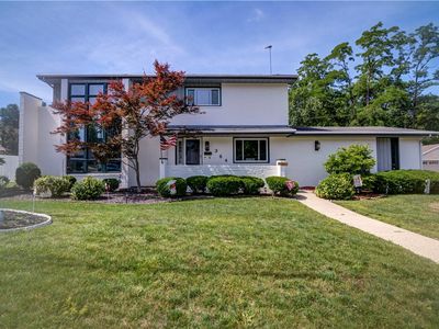 364 Point Bluff Dr