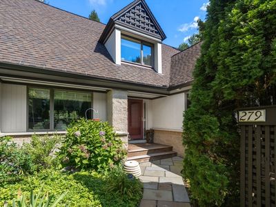 279 Nahanton St Unit 279