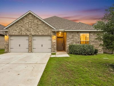 638 Hazeltine Rd