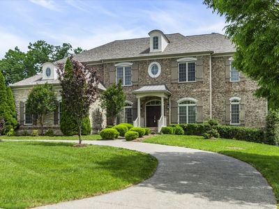 880 Arlington Heights Dr