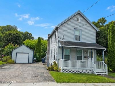 4 Albert St