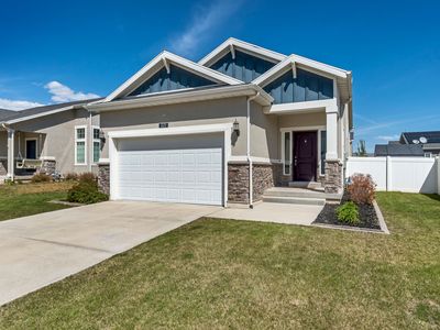1529 E Erickson Knoll Ln
