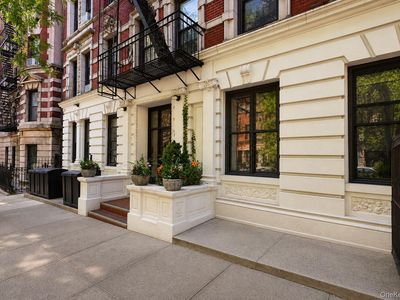 4-6 W 105th Street #6A