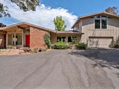 1500 Deerwood Drive