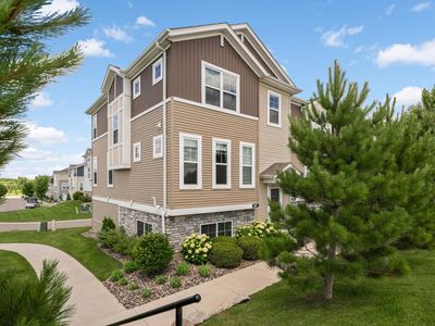 Property at 887 Roselyn Dr, Victoria, MN