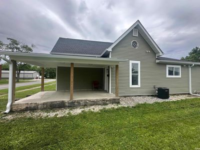 1426 W 2nd St