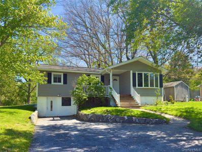 52 Holt Road