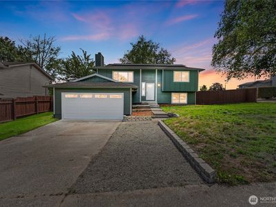 5302 34th Street Loop NE