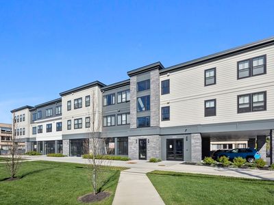 1000 Washington St #205
