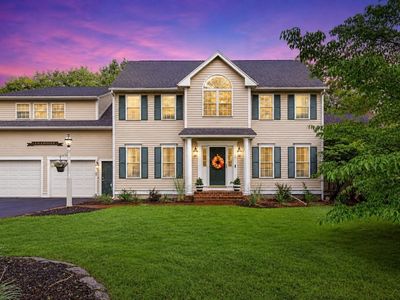 Property at 2 Sherwood Dr, Halifax, MA