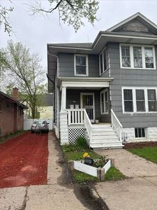 237 W 114th St