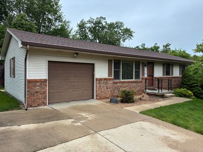 705 Lara Rd