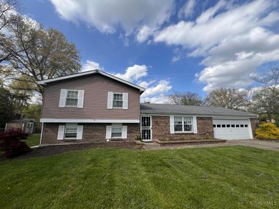 1388 Lela Ln