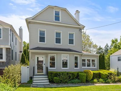 36 Lakeview Avenue