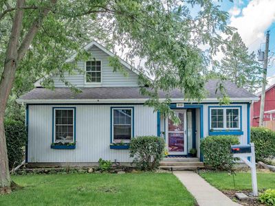 410 S Elm St