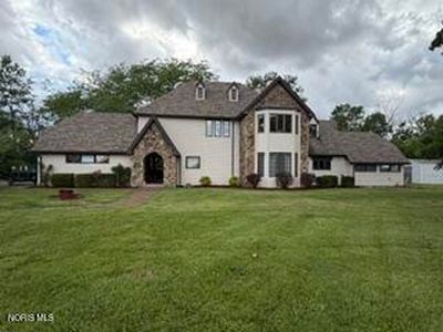Property at 1980 S Harris Salem Rd, Oak Harbor, OH