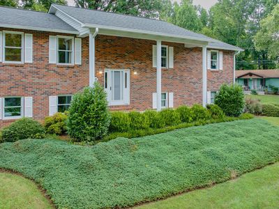 150 Heather Ln
