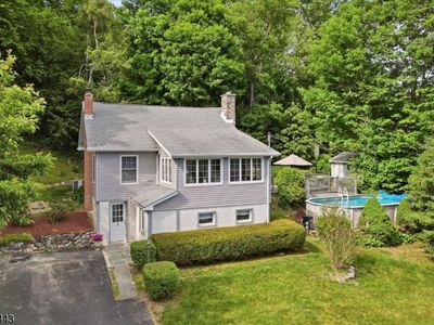 8 Ivan Rd