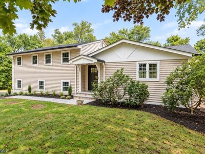 157 Circle Dr