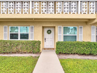 1151 Calamondin Terrace