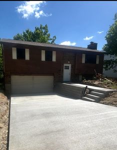 806 Cox Rd
