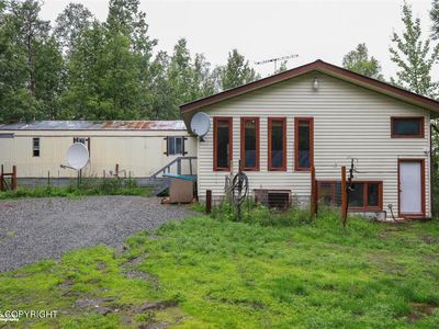 Property at 946 N Satisfied Dr, Wasilla, AK