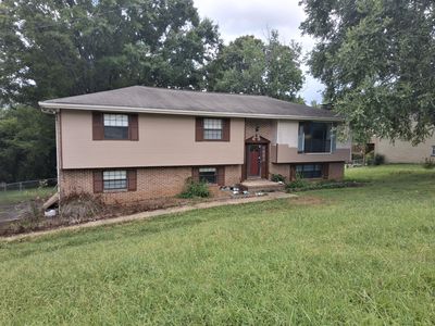 834 Crestridge Dr